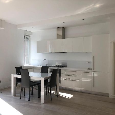 Bright & Spacious Apartment Near Navigli - Ponti Mediolan Zewnętrze zdjęcie