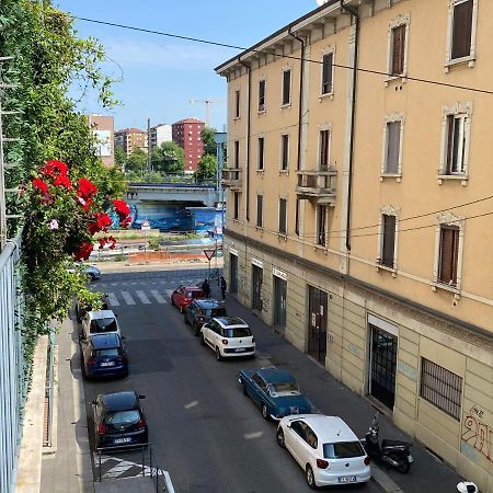 Bright & Spacious Apartment Near Navigli - Ponti Mediolan Zewnętrze zdjęcie
