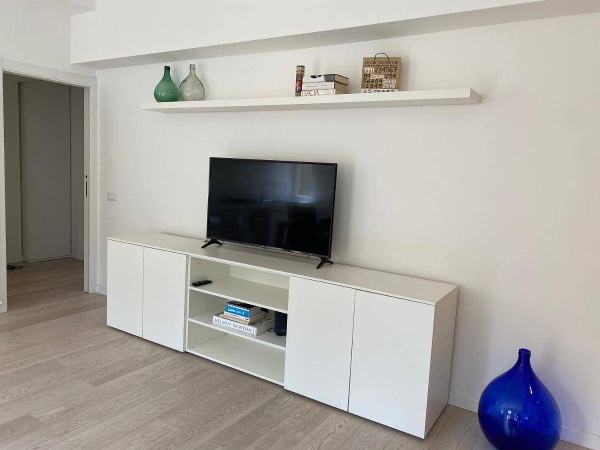 Bright & Spacious Apartment Near Navigli - Ponti Mediolan Zewnętrze zdjęcie