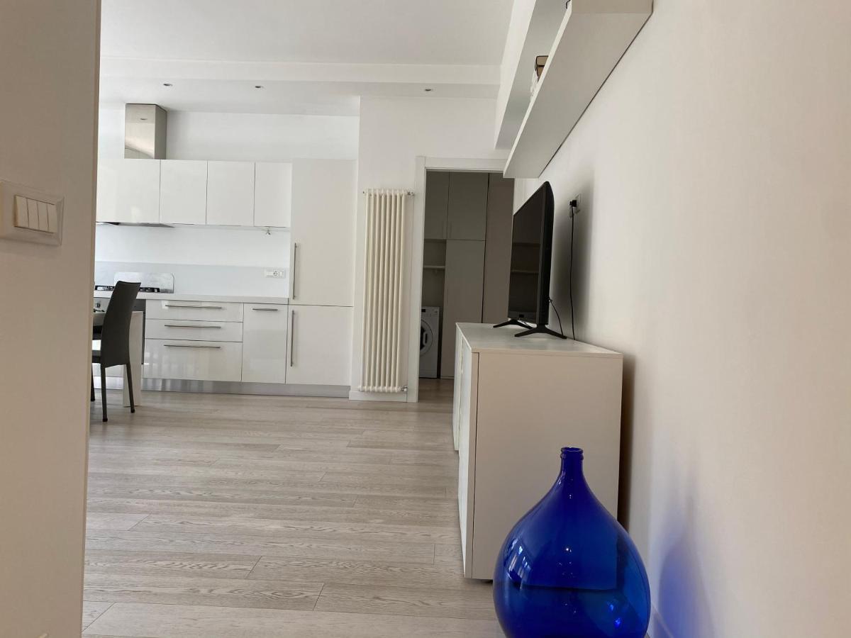 Bright & Spacious Apartment Near Navigli - Ponti Mediolan Zewnętrze zdjęcie