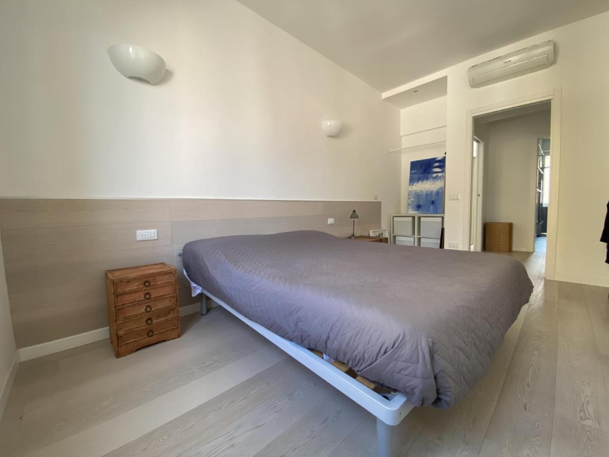 Bright & Spacious Apartment Near Navigli - Ponti Mediolan Zewnętrze zdjęcie